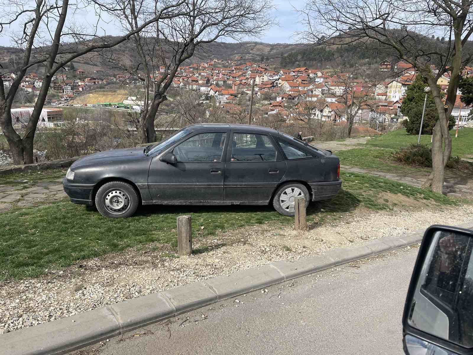 Da li tako parkirate i u vašim gradovima?