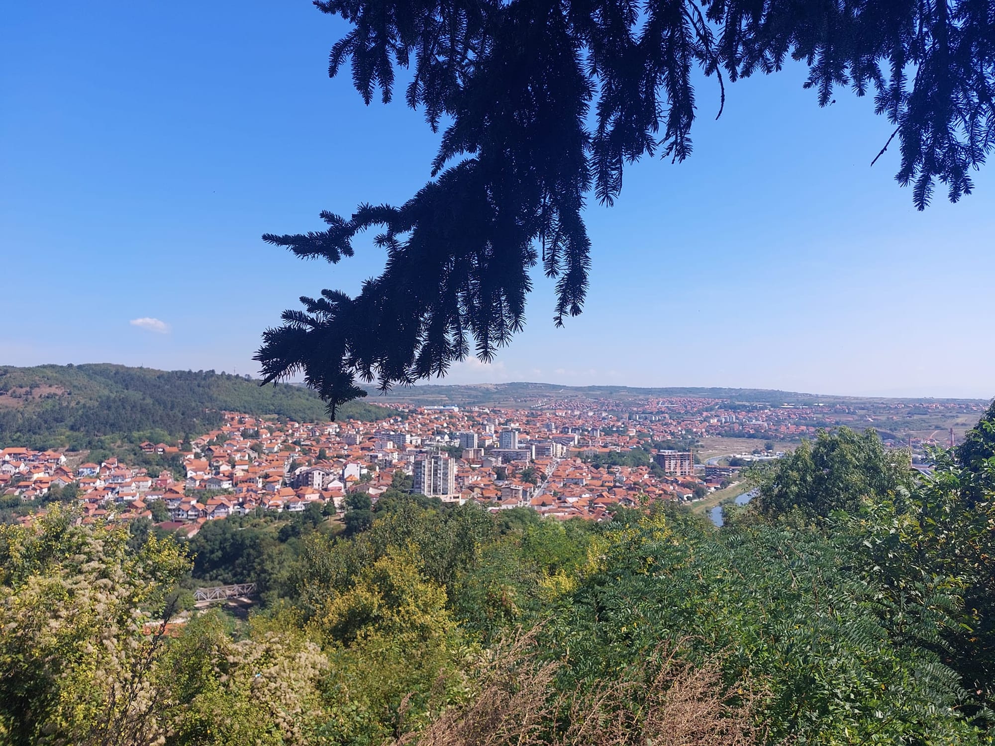 Za radnike na građevini, po trgovinama, trafikama, nije praznik