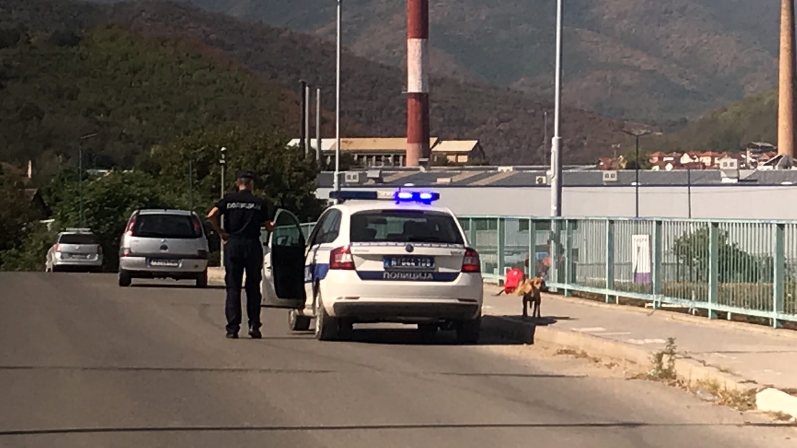 Ovo su policajci koji su spasili ženu