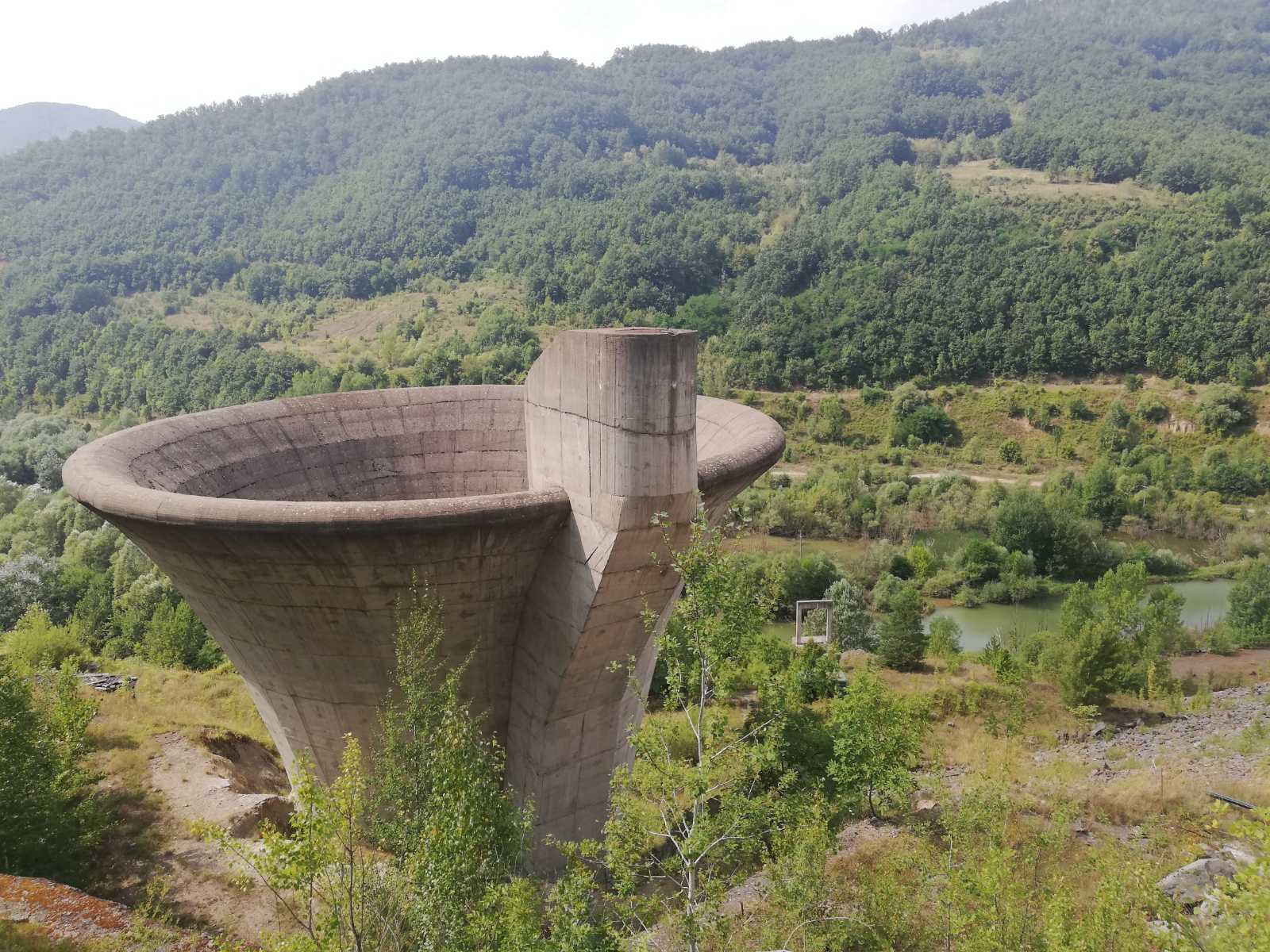 Treba nam Selova, ali nikada nije završena