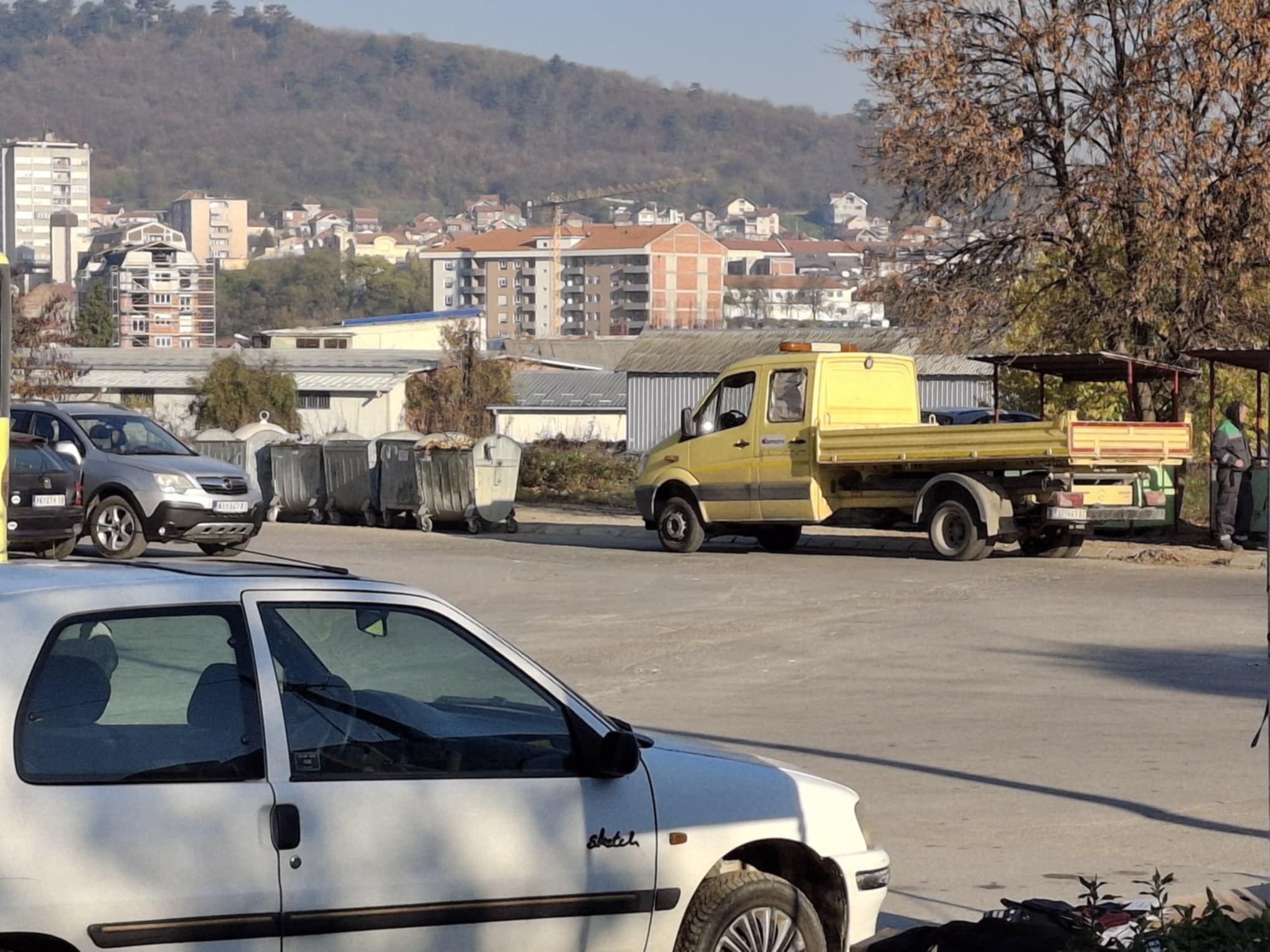 Očišćen plato kod Bolnice