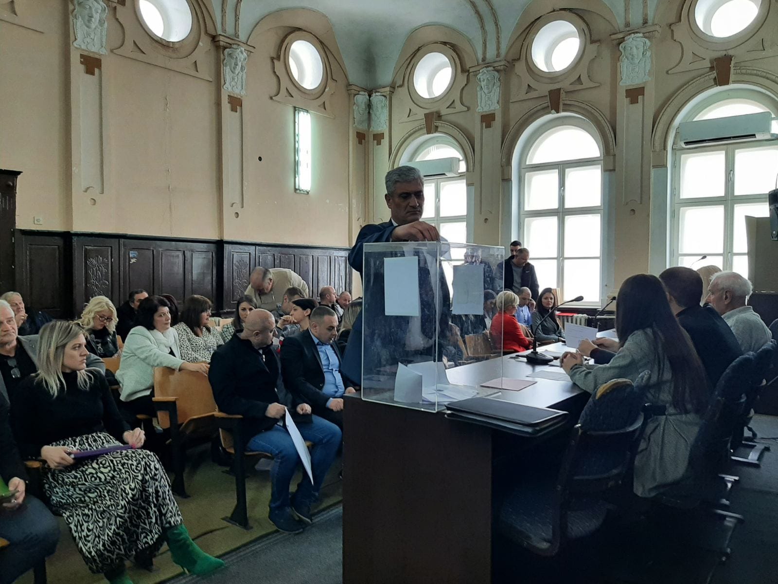 Nezamenljiv: Lazić je vozač saniteta i večiti predsednik Skupštine